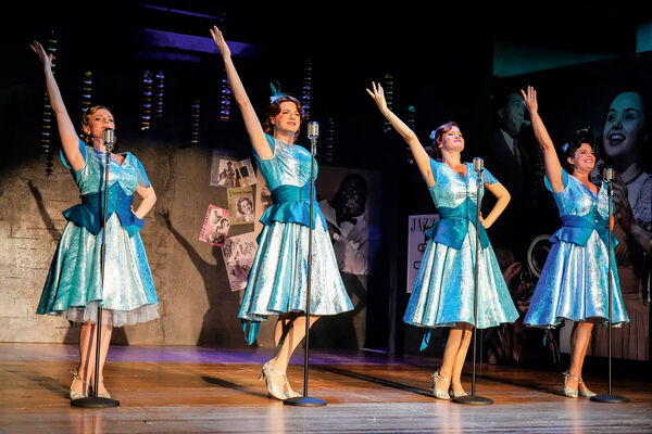 2608_theater-Das-Fraeulein-Wunder-(c)-Tobias-Metz.jpg
